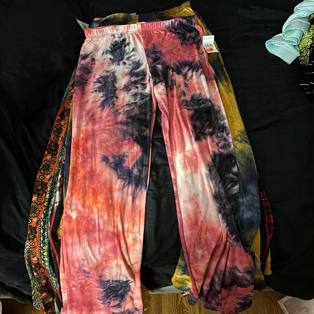 Never worn stretchy tie-dye pants